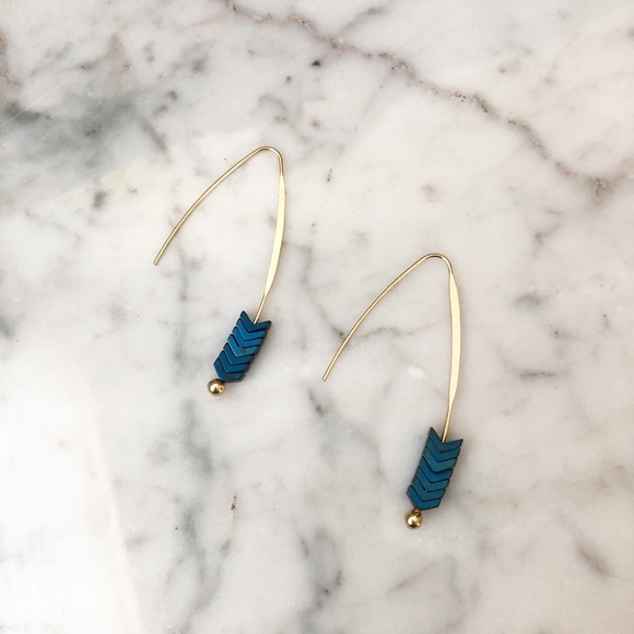 Natural Blue Hematite Stone Spear Earrings - Picture 4 of 5